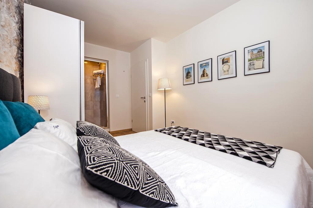 Carera Deluxe Rovinj Apartment Luaran gambar